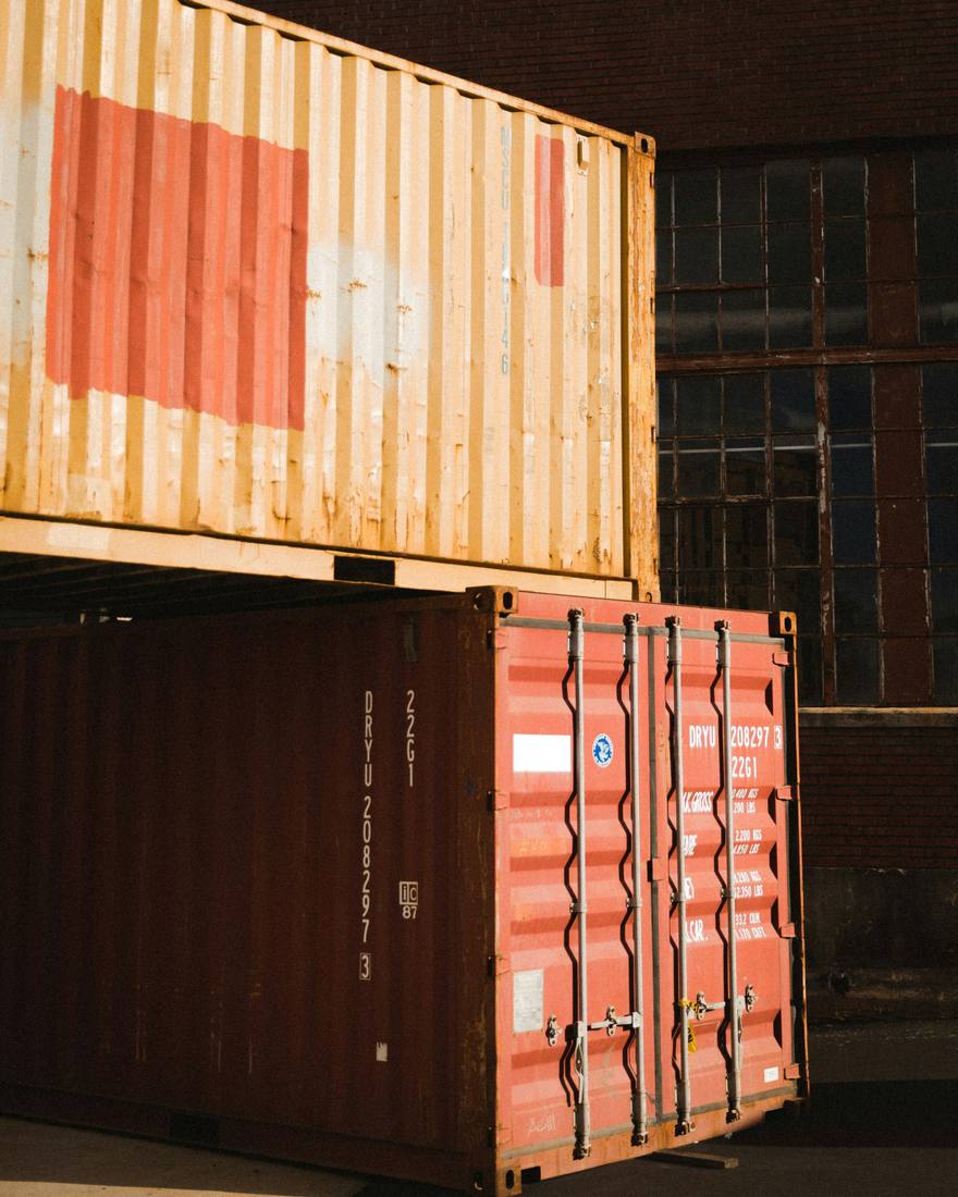 Containerized Cargo (Dry and Refrigerated)